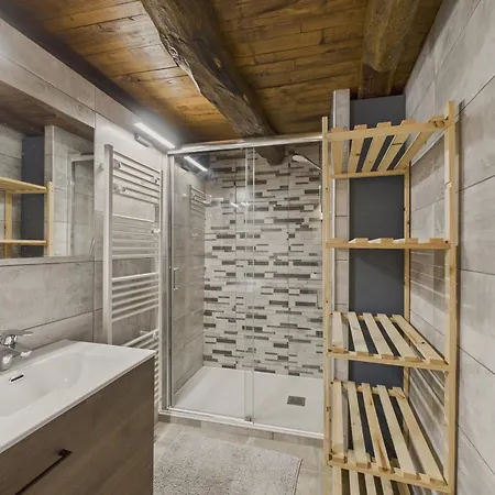 Pour 6 Avec Piscine Et Jardin Holiday home