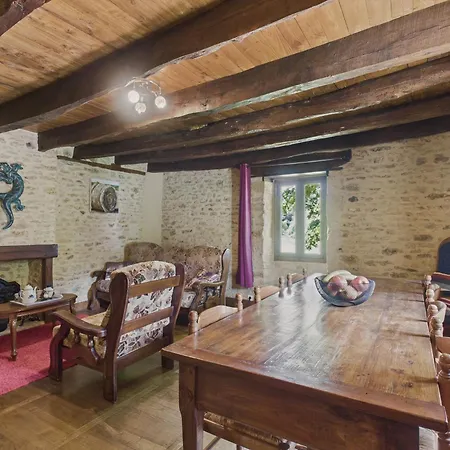 Prázdninový dům Pour 6 Avec Piscine Et Jardin