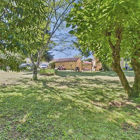 Prázdninový dům Pour 6 Avec Piscine Et Jardin Saint-Crépin-et-Carlucet